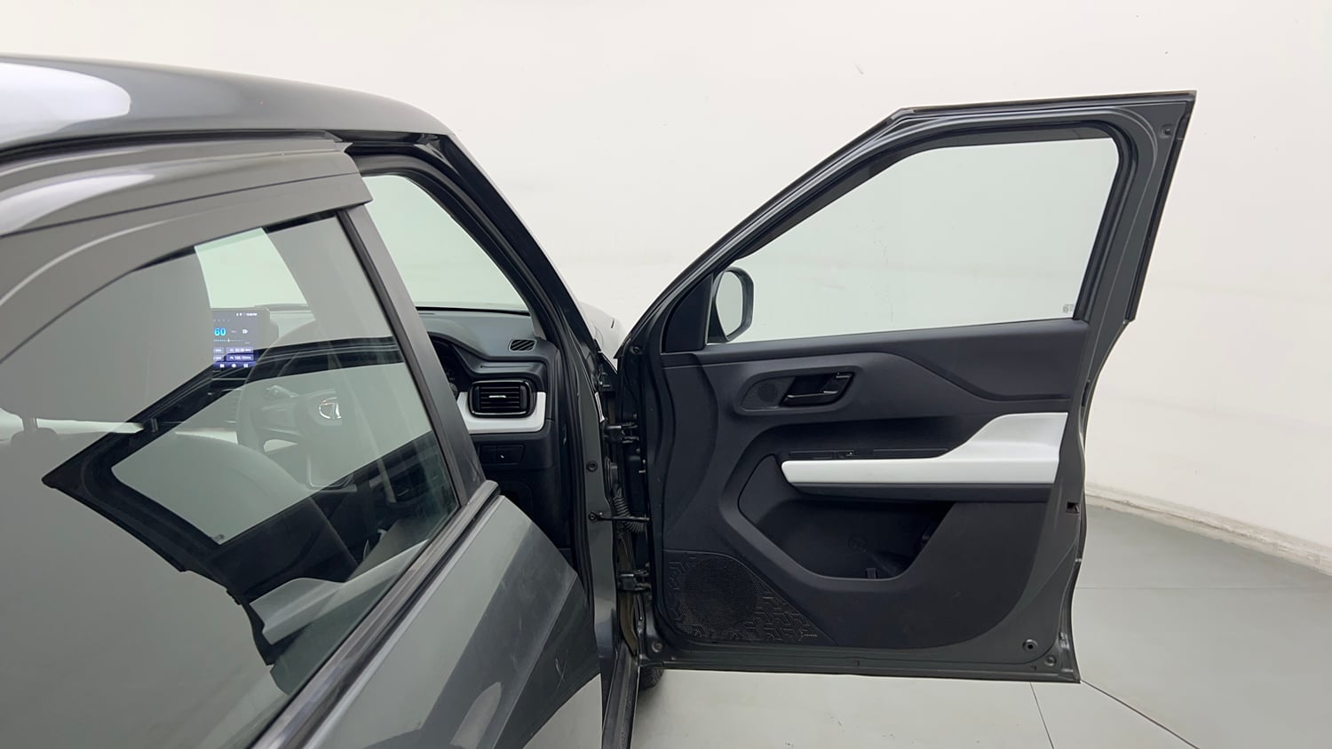Used 2022 Tata Punch Pure MT Petrol Manual interior RIGHT FRONT DOOR OPEN VIEW