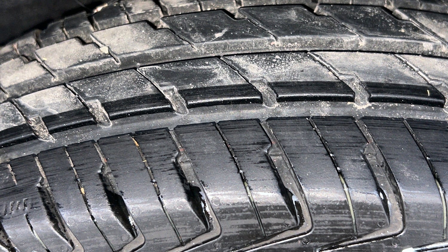 Used 2023 Maruti Suzuki Alto K10 VXi Plus AGS Petrol Automatic tyres LEFT REAR TYRE TREAD VIEW