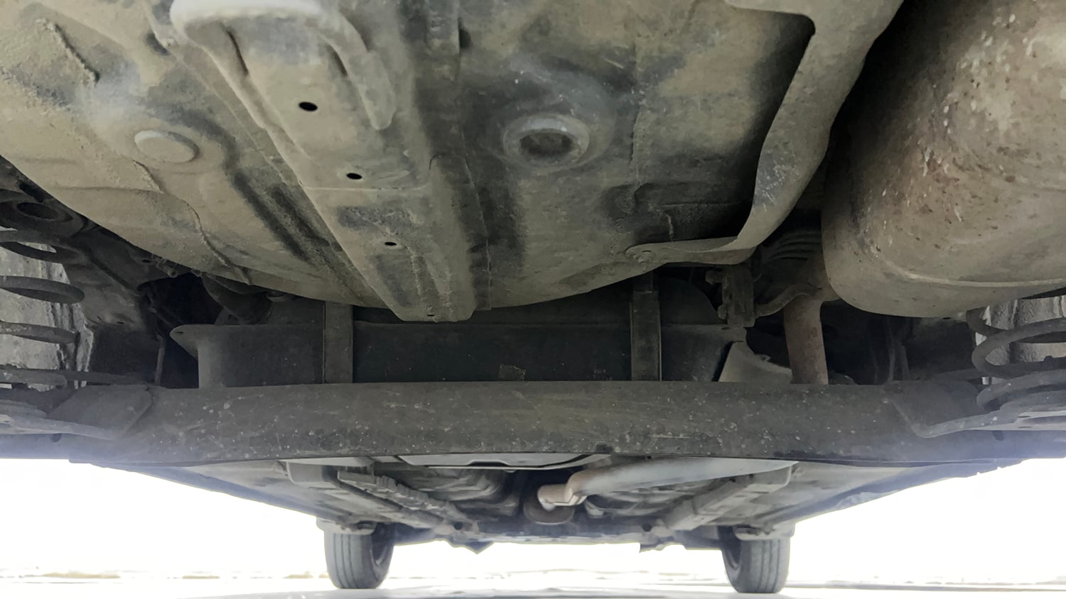 Used 2017 Hyundai Grand i10 Sportz 1.2 Kappa VTVT Petrol Manual extra REAR UNDERBODY VIEW (TAKEN FROM REAR)