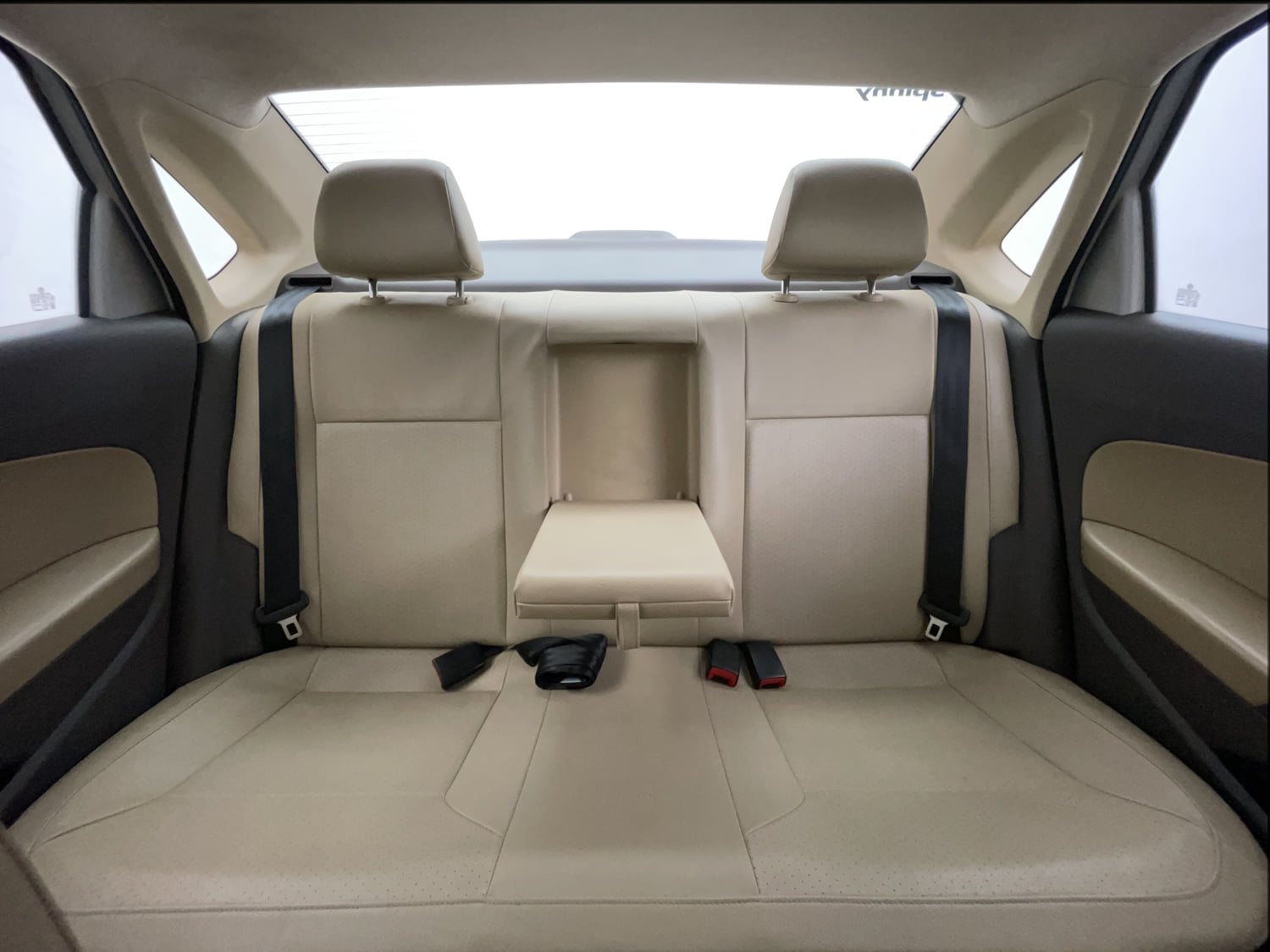 Used 2015 Volkswagen Vento Highline Petrol Petrol Manual interior REAR SEAT CONDITION VIEW