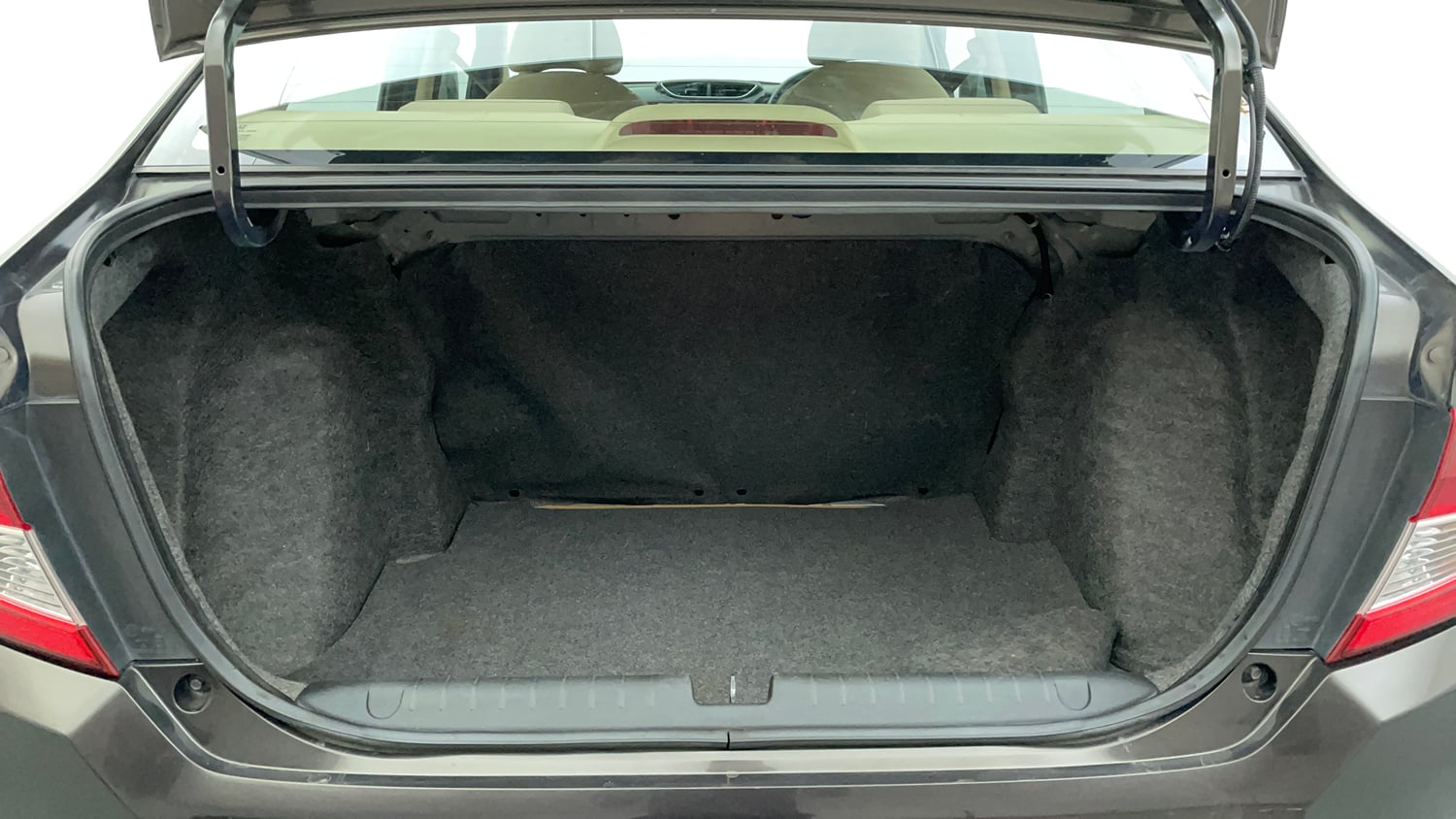 Used 2019 Honda Amaze 1.2 V CVT Petrol Petrol Automatic interior DICKY INSIDE VIEW