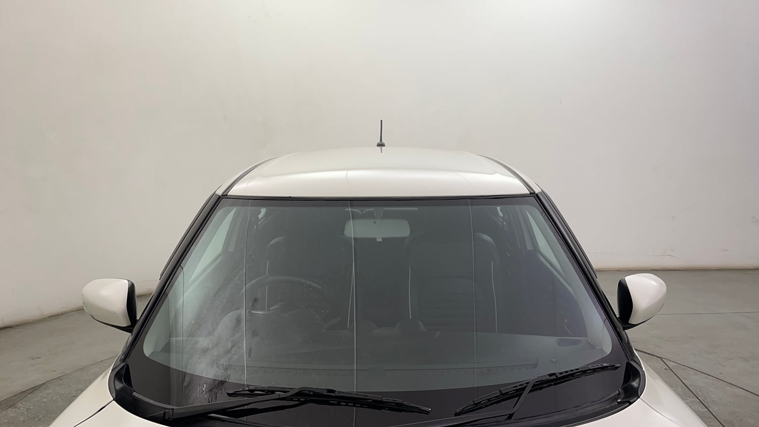 Used 2020 Maruti Suzuki Swift ZXi Plus AMT Petrol Automatic exterior FRONT WINDSHIELD VIEW