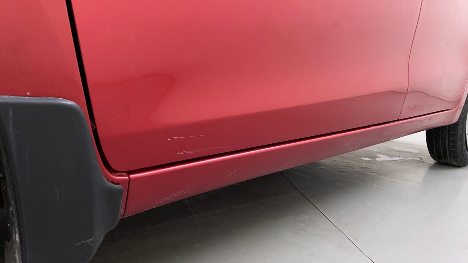 Used 2015 Maruti Suzuki Celerio VXi AMT Petrol Automatic dents MINOR SCRATCH