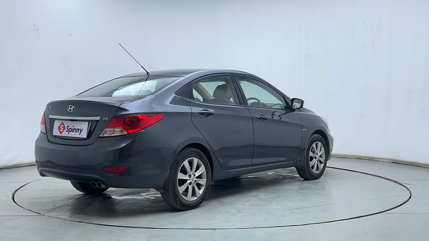 Used 2012 Hyundai Verna Fluidic 1.6 VTVT SX Petrol Manual exterior RIGHT REAR CORNER VIEW