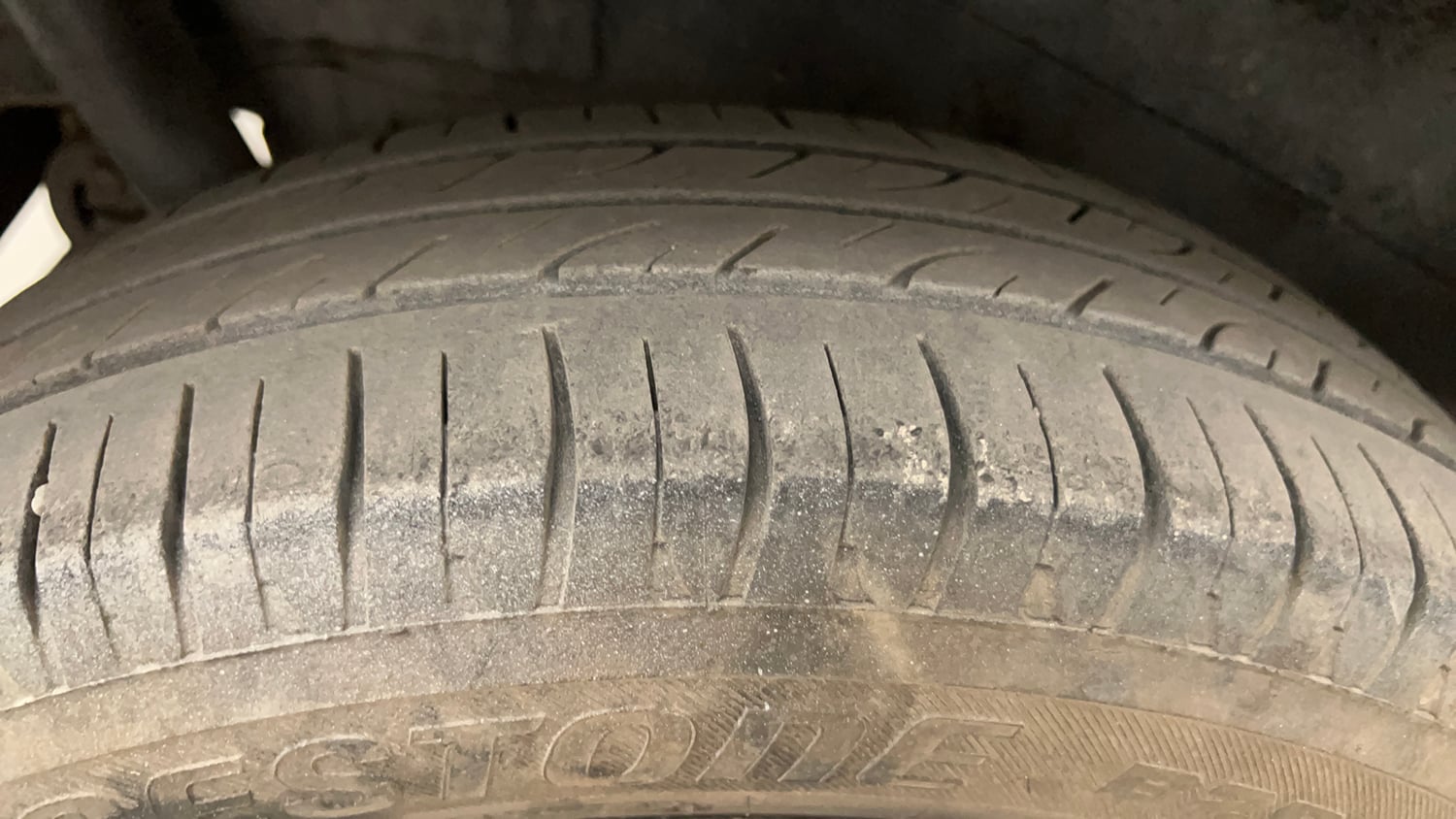 Used 2014 Maruti Suzuki Wagon R VXI Petrol Manual tyres RIGHT REAR TYRE TREAD VIEW
