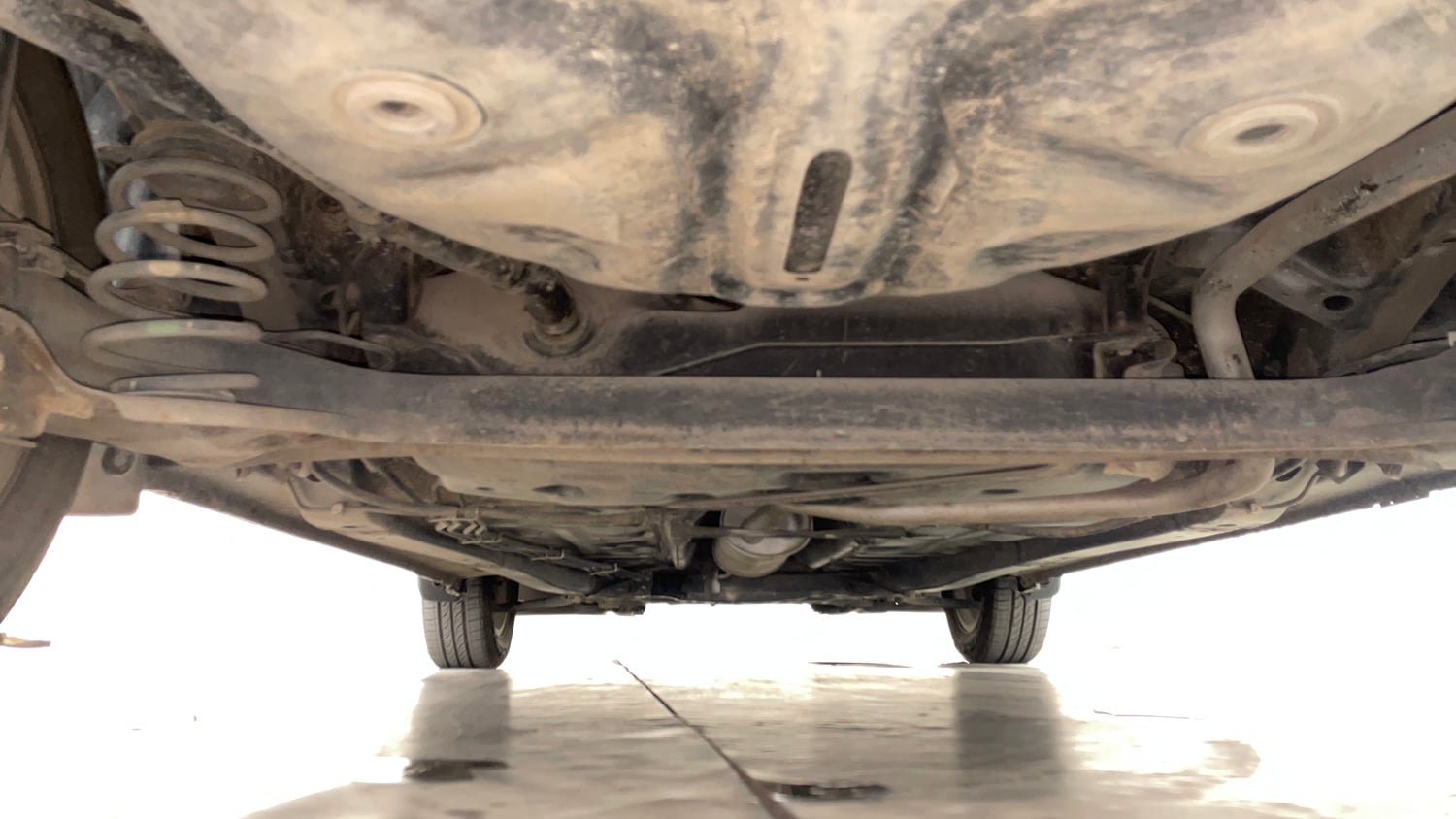 Used 2019 Maruti Suzuki Dzire ZDi Plus AMT Diesel Automatic extra REAR UNDERBODY VIEW (TAKEN FROM REAR)