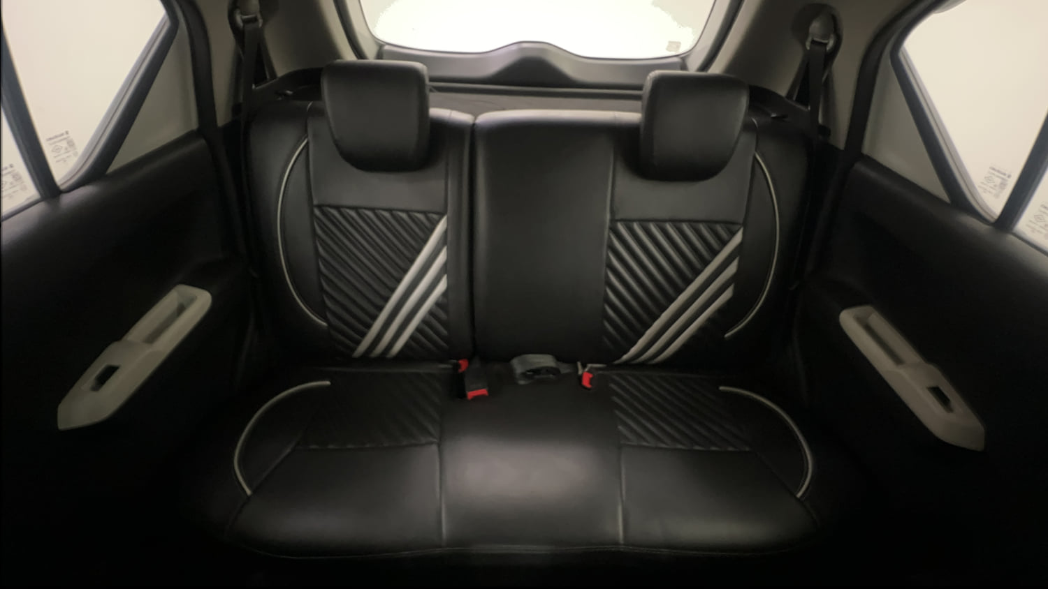Used 2017 Maruti Suzuki Ignis Delta 1.2 MT Petrol Manual interior REAR SEAT CONDITION VIEW
