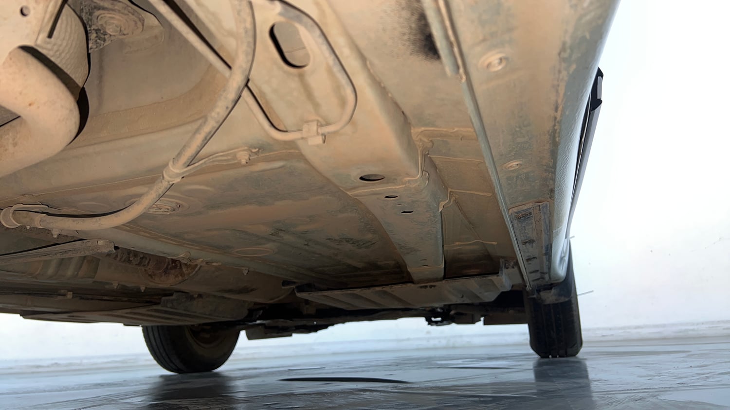 Used 2021 Maruti Suzuki Swift VXi Petrol Manual extra REAR RIGHT UNDERBODY VIEW