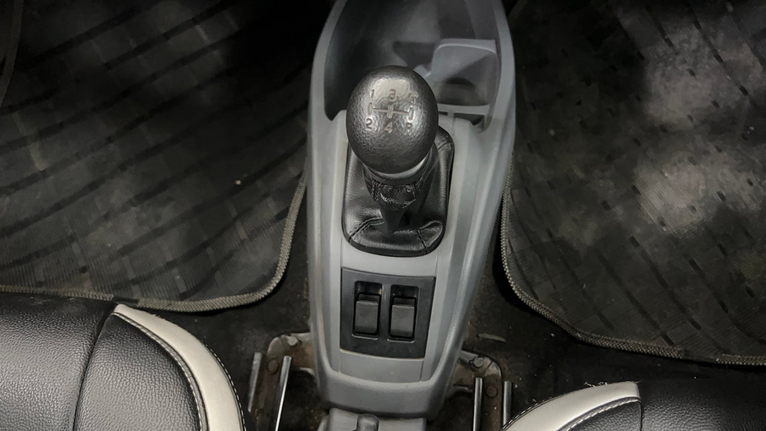Used 2014 Maruti Suzuki Alto 800 Lxi Petrol Manual interior GEAR  KNOB VIEW