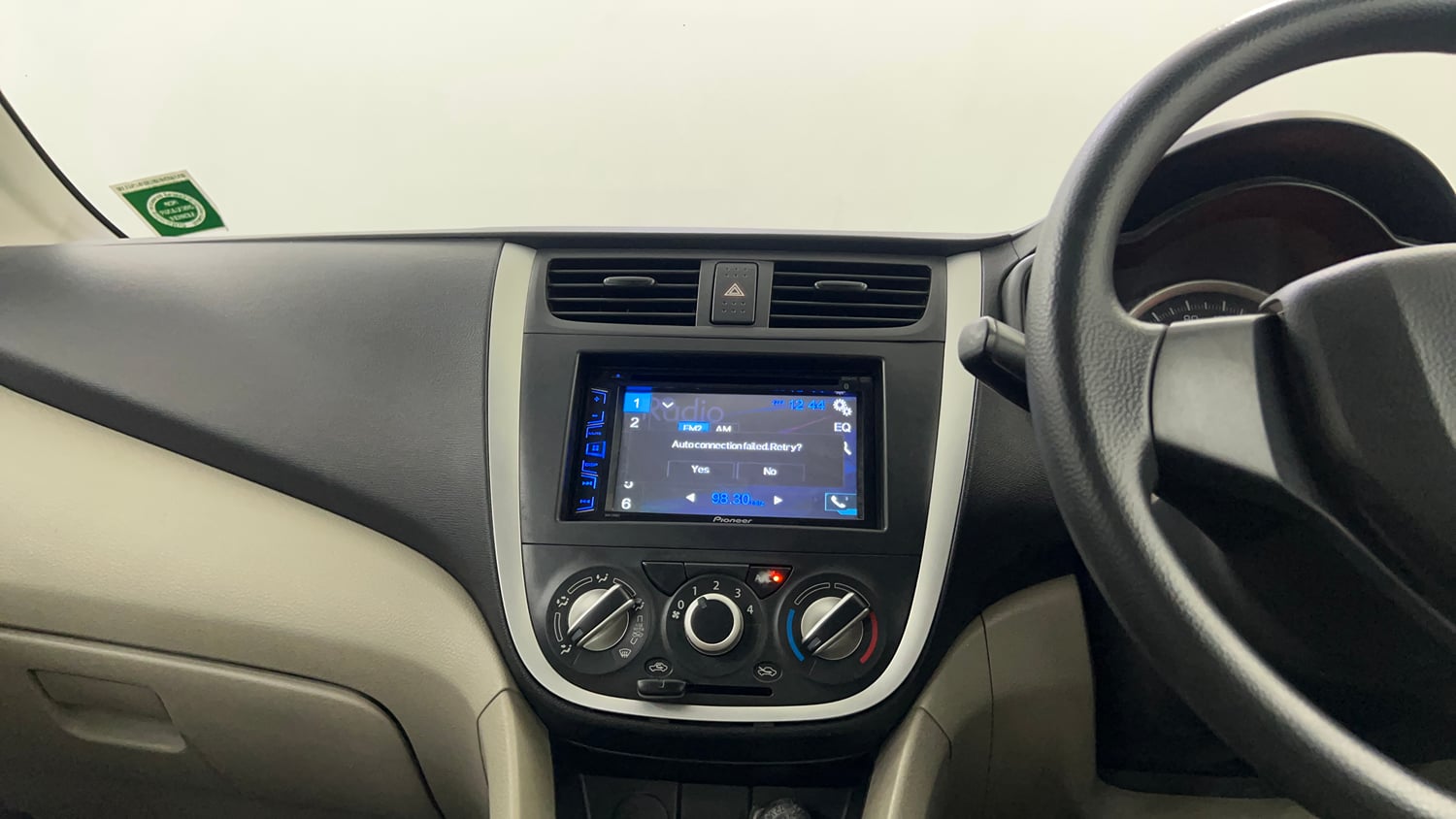 Used 2016 Maruti Suzuki Celerio VXi AMT Petrol Automatic interior MUSIC SYSTEM & AC CONTROL VIEW