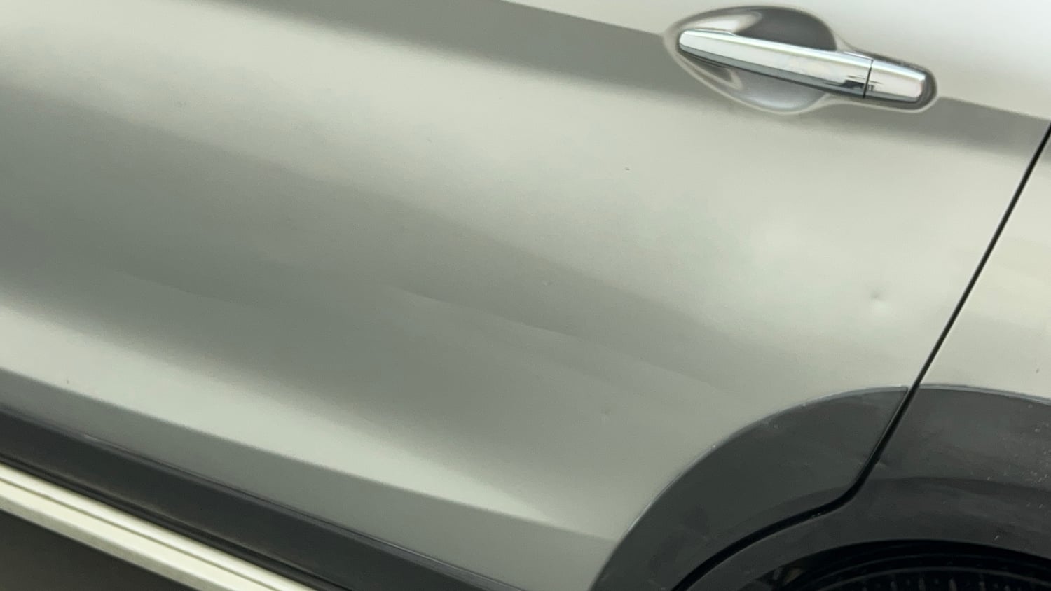 Used 2019 Maruti Suzuki XL6 Alpha AT Petrol Petrol Automatic dents MINOR DENT
