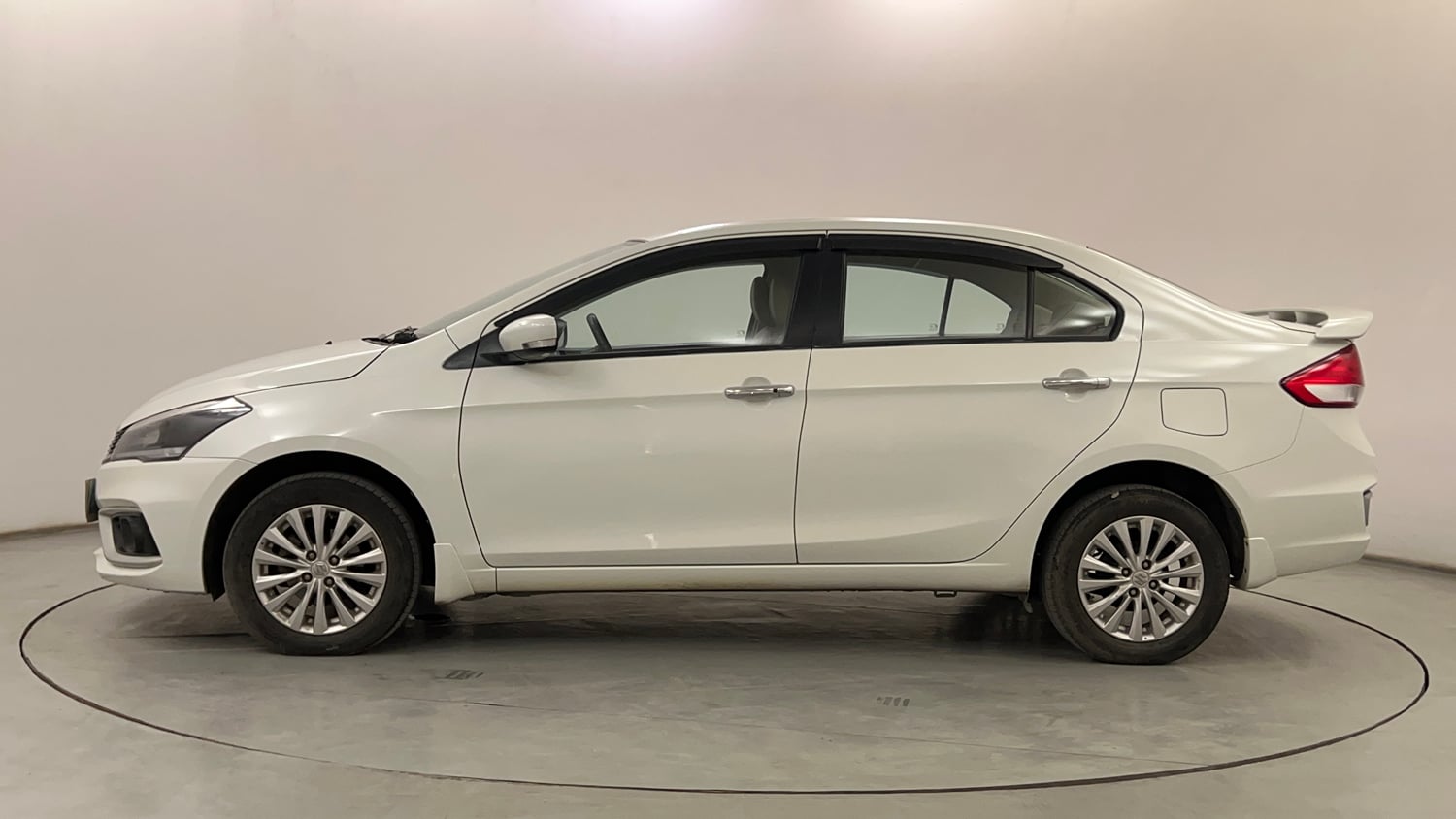 Used 2023 Maruti Suzuki Ciaz Zeta 1.5 Petrol Manual exterior LEFT SIDE VIEW