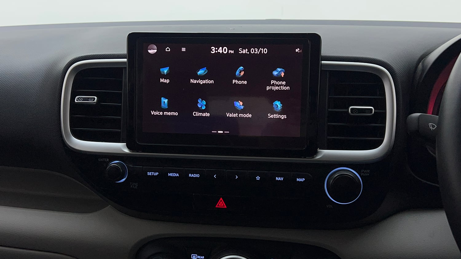 Used 2022 Hyundai Venue SX 1.2 Petrol Petrol Manual top_features Integrated (in-dash) music system