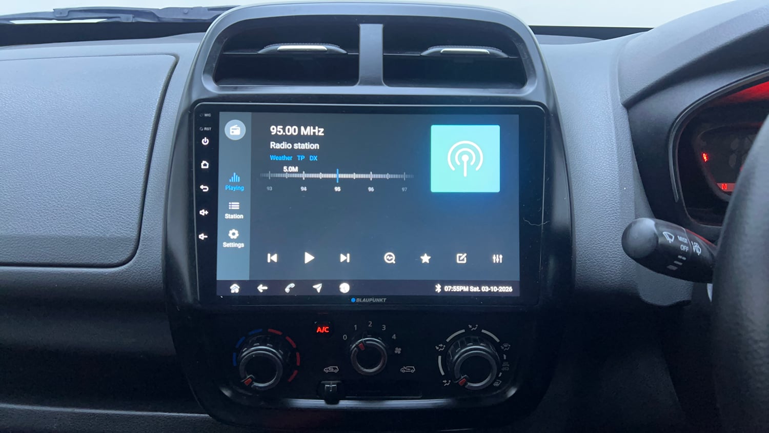 Used 2019 Renault Kwid 1.0 RXT AMT Opt Petrol Automatic interior MUSIC SYSTEM & AC CONTROL VIEW