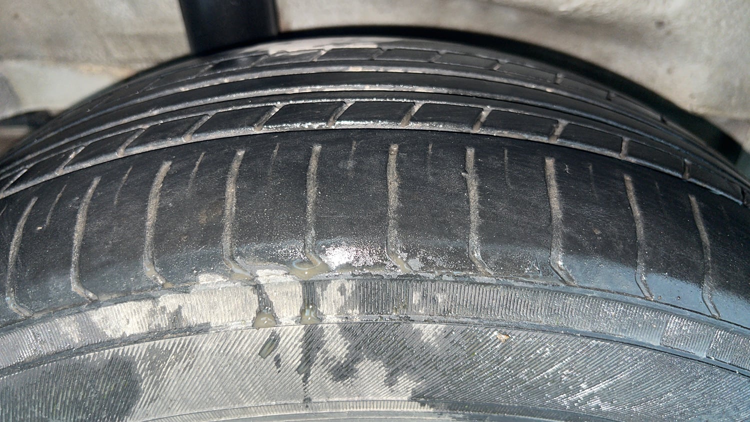 Used 2022 Honda City V Petrol Petrol Manual tyres RIGHT REAR TYRE TREAD VIEW