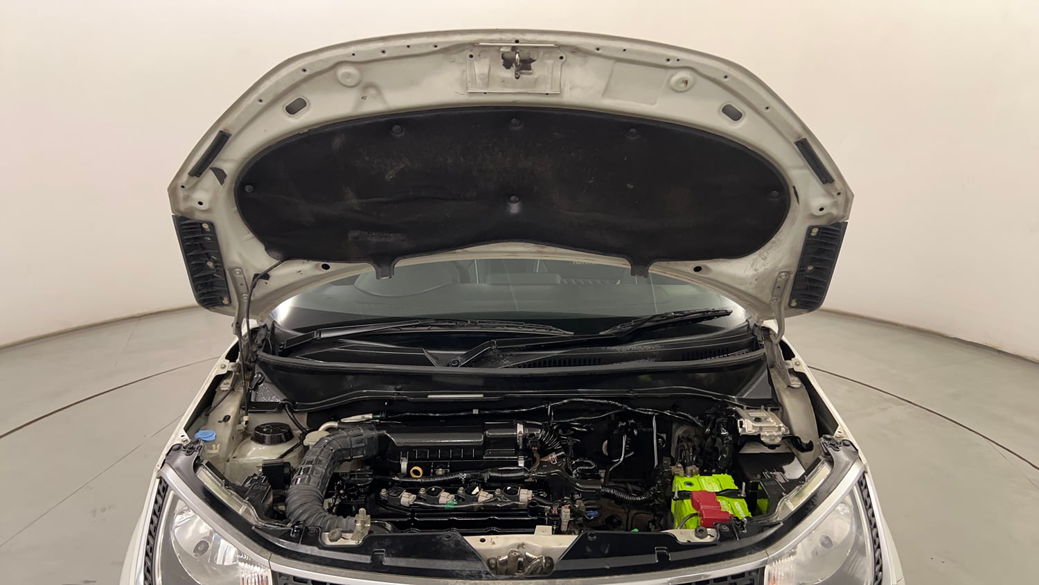 Used 2017 Maruti Suzuki Ignis Delta 1.2 MT Petrol Manual engine ENGINE & BONNET OPEN FRONT VIEW