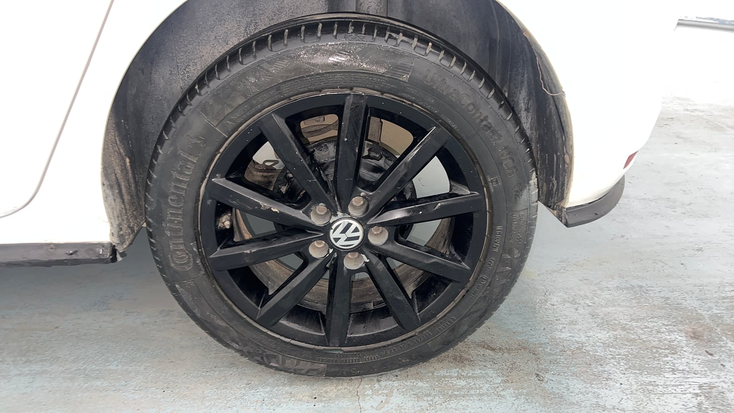 Used 2019 Volkswagen Polo Highline Plus 1.0 (P) Petrol Manual tyres LEFT REAR TYRE RIM VIEW