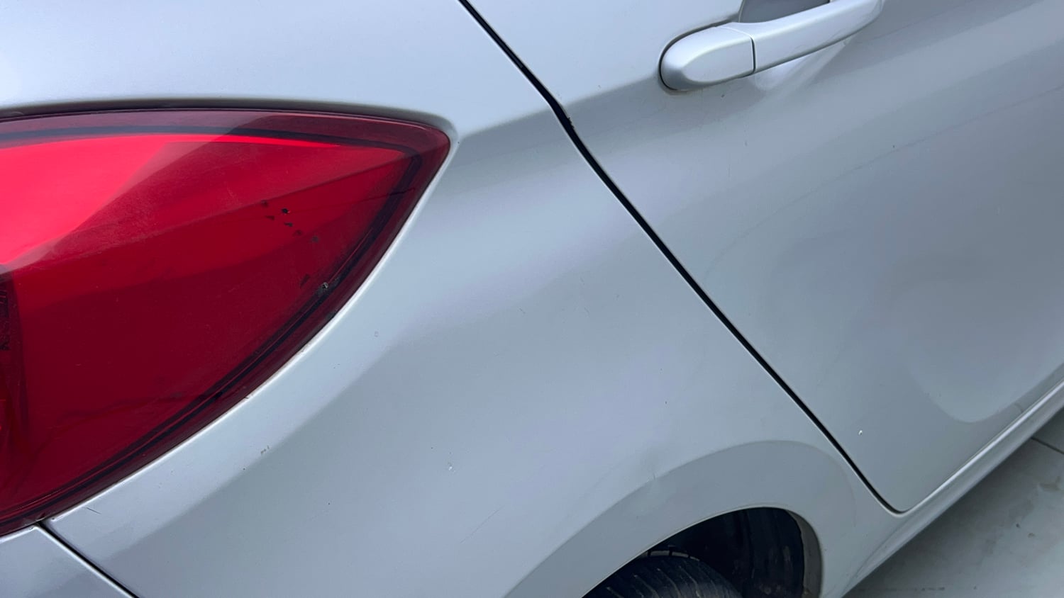 Used 2018 Tata Tiago Revotron XZA Petrol Automatic dents MINOR DENT