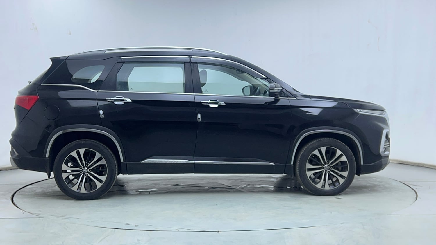 Used 2023 MG Motors Hector Sharp 2.0 Diesel Turbo MT Diesel Manual exterior RIGHT SIDE VIEW
