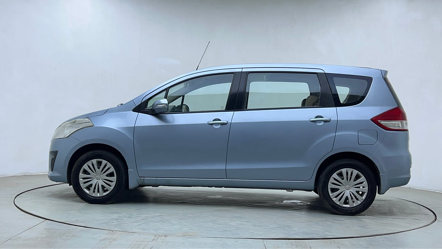 Used 2013 Maruti Suzuki Ertiga Vxi Petrol Manual exterior LEFT SIDE VIEW