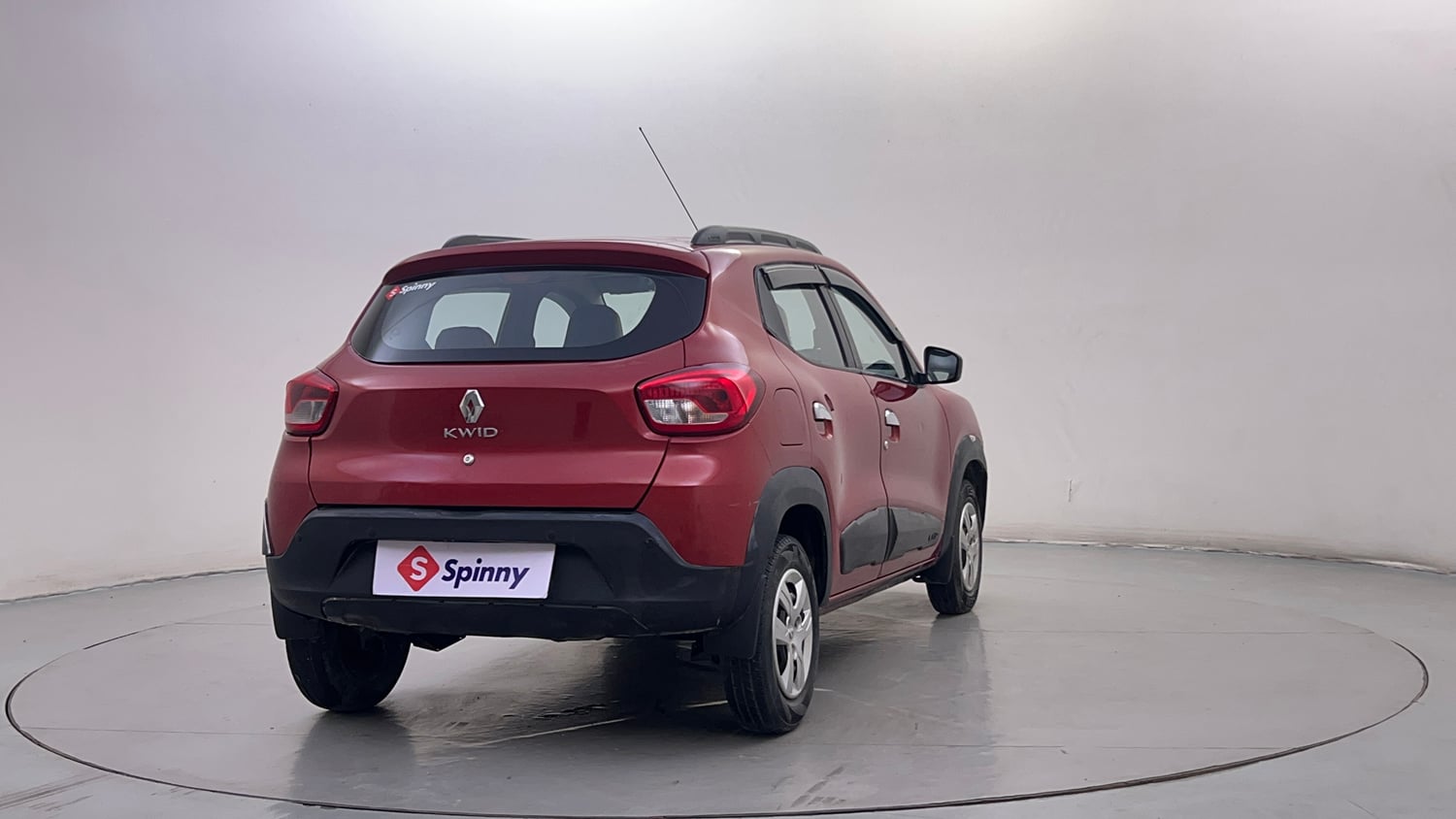 Used 2016 Renault Kwid RXT Petrol Manual exterior RIGHT REAR CORNER VIEW