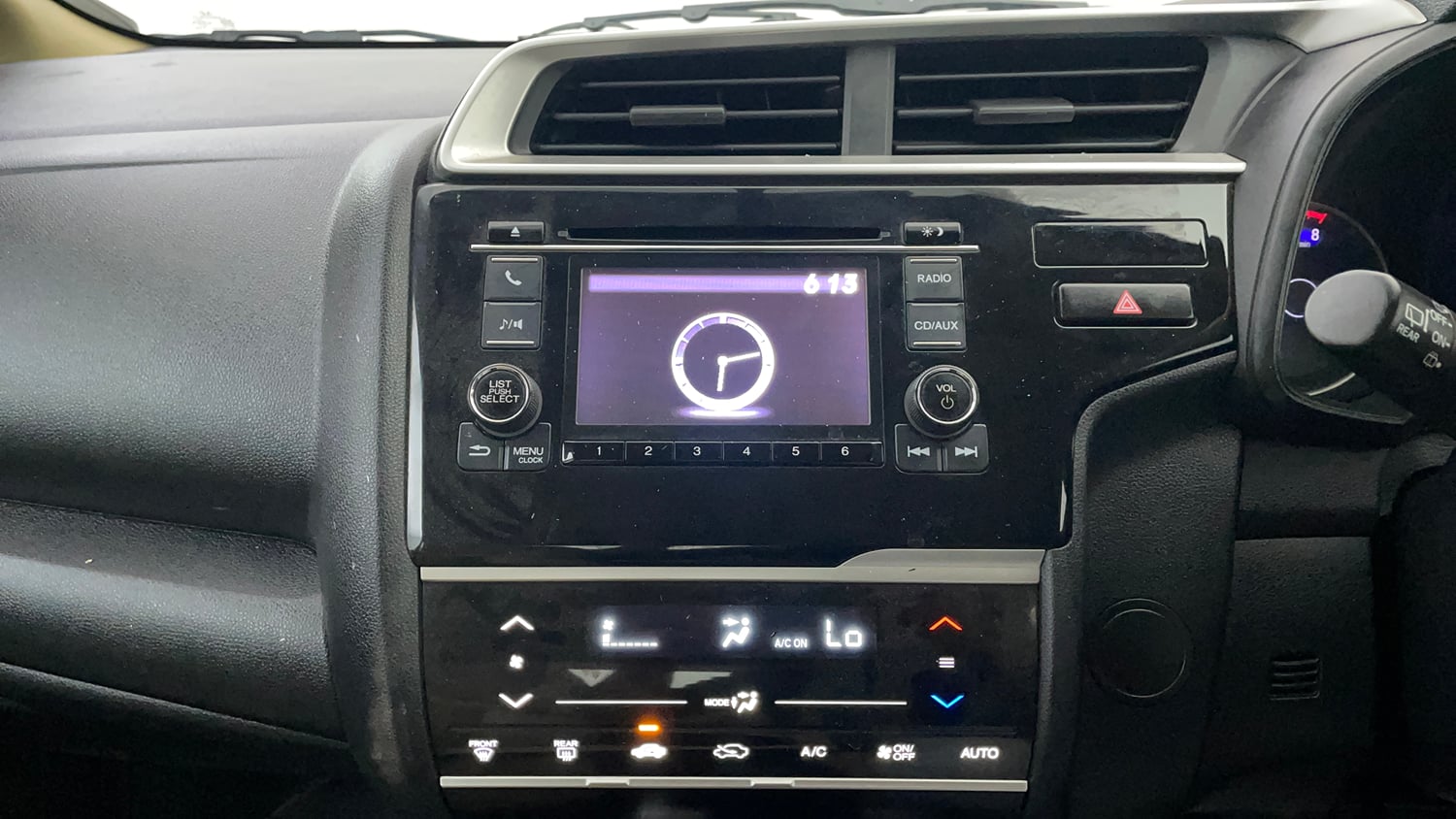 Used 2016 Honda Jazz V Petrol Petrol Manual interior MUSIC SYSTEM & AC CONTROL VIEW