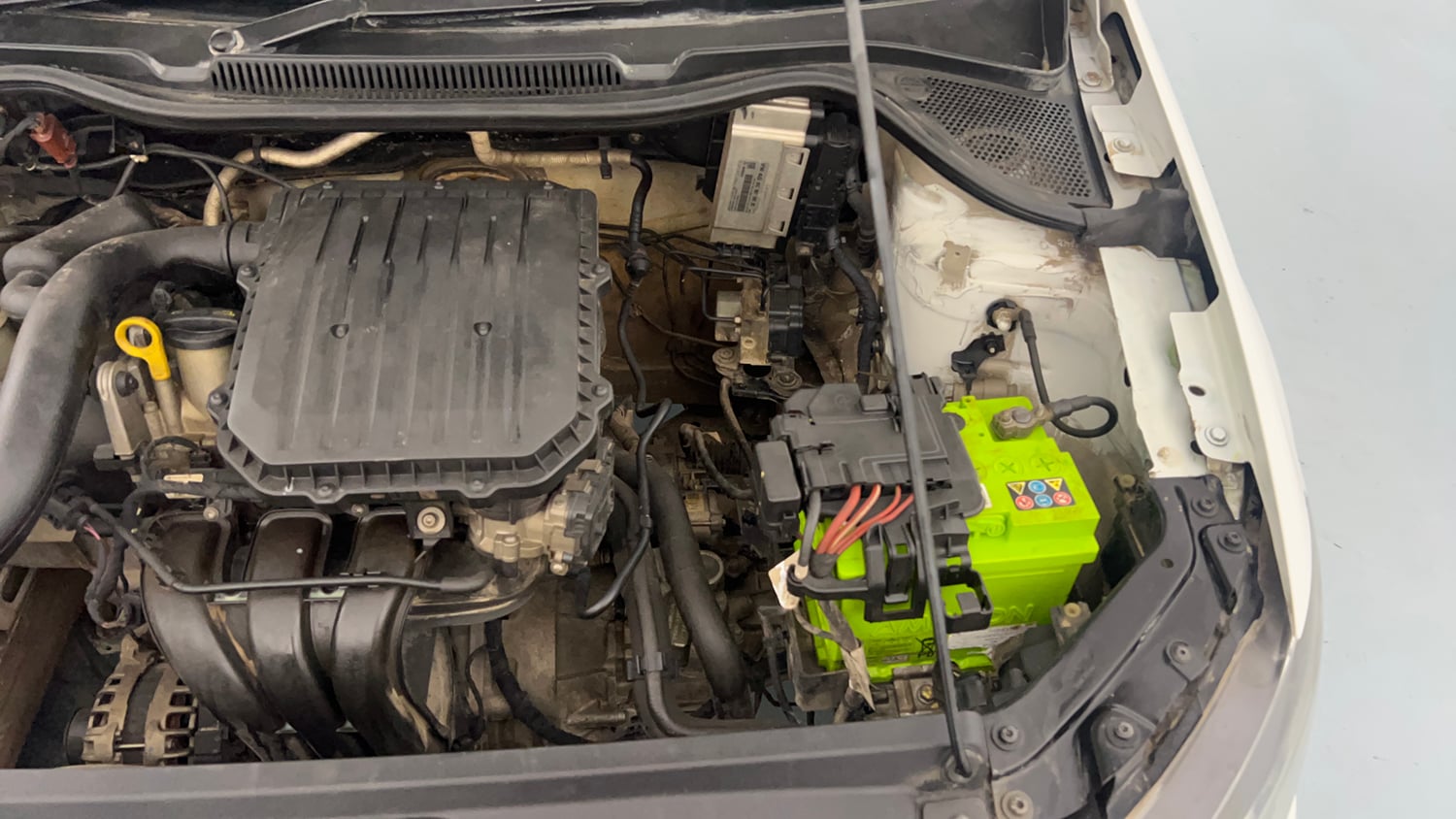 Used 2019 Volkswagen Polo Highline Plus 1.0 (P) Petrol Manual engine ENGINE LEFT SIDE VIEW