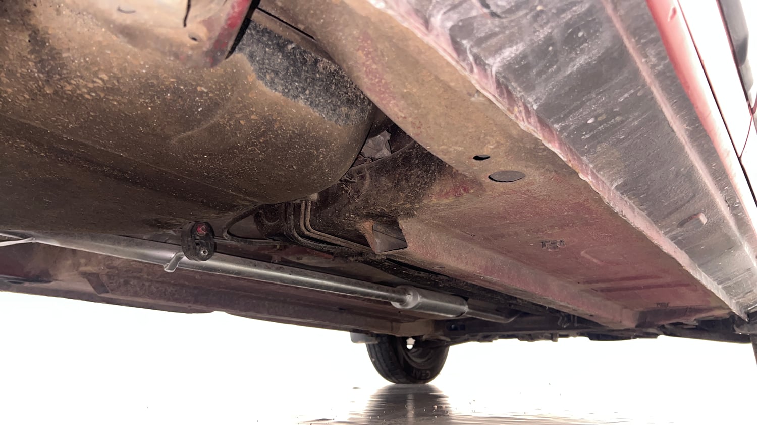 Used 2016 Renault Kwid RXT Petrol Manual extra REAR RIGHT UNDERBODY VIEW
