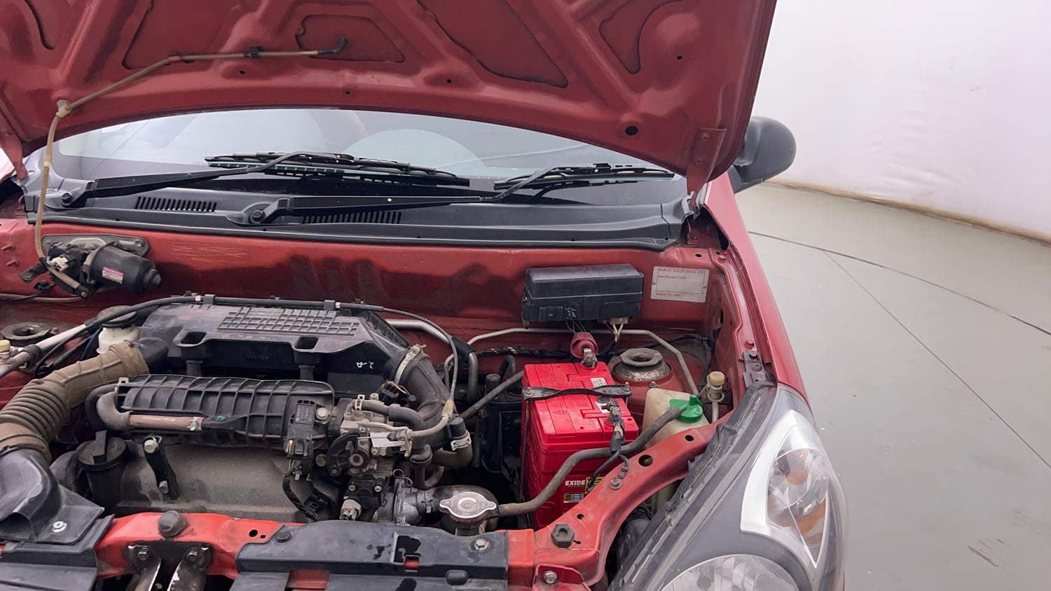 Used 2016 Maruti Suzuki Alto 800 Lxi Petrol Manual engine ENGINE LEFT SIDE HINGE & APRON VIEW