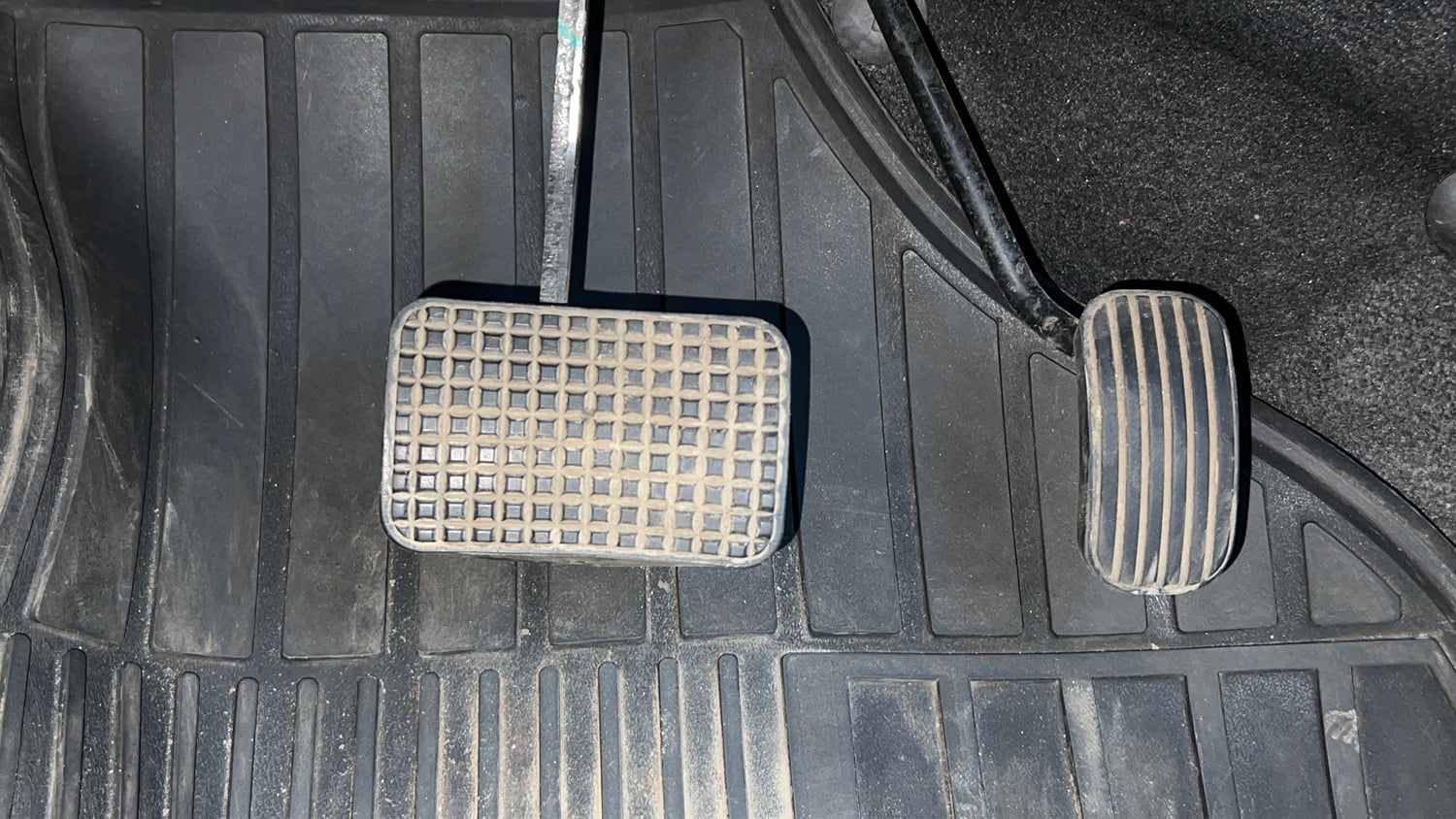 Used 2018 Tata Tiago Revotron XZA Petrol Automatic interior PEDALS VIEW
