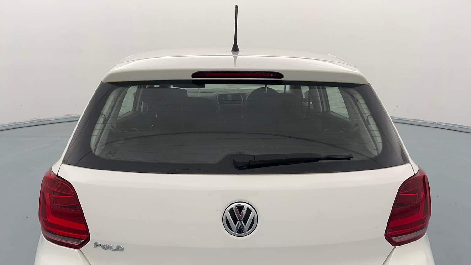 Used 2019 Volkswagen Polo Highline Plus 1.0 (P) Petrol Manual exterior BACK WINDSHIELD VIEW