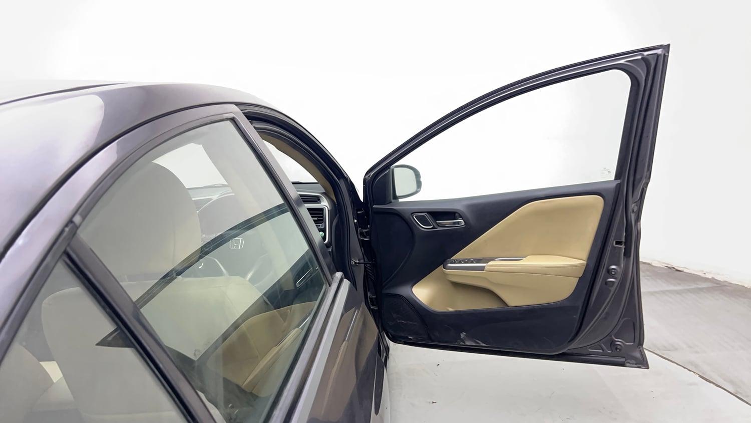 Used 2017 Honda City ZX CVT Petrol Petrol Automatic interior RIGHT FRONT DOOR OPEN VIEW