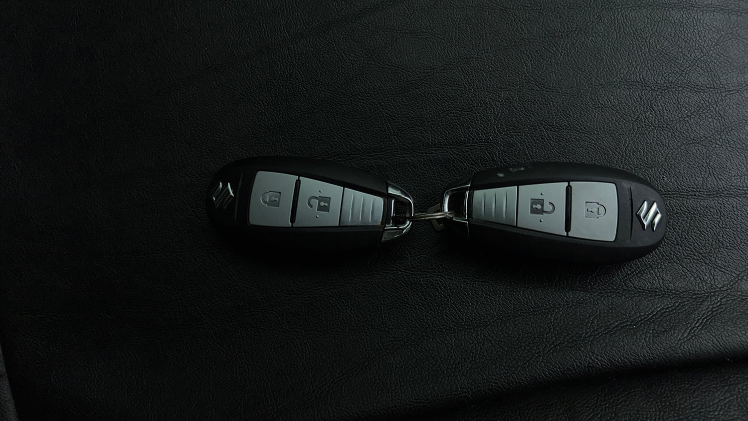 Used 2017 Maruti Suzuki Baleno Alpha 1.2 Petrol Manual extra CAR KEY VIEW