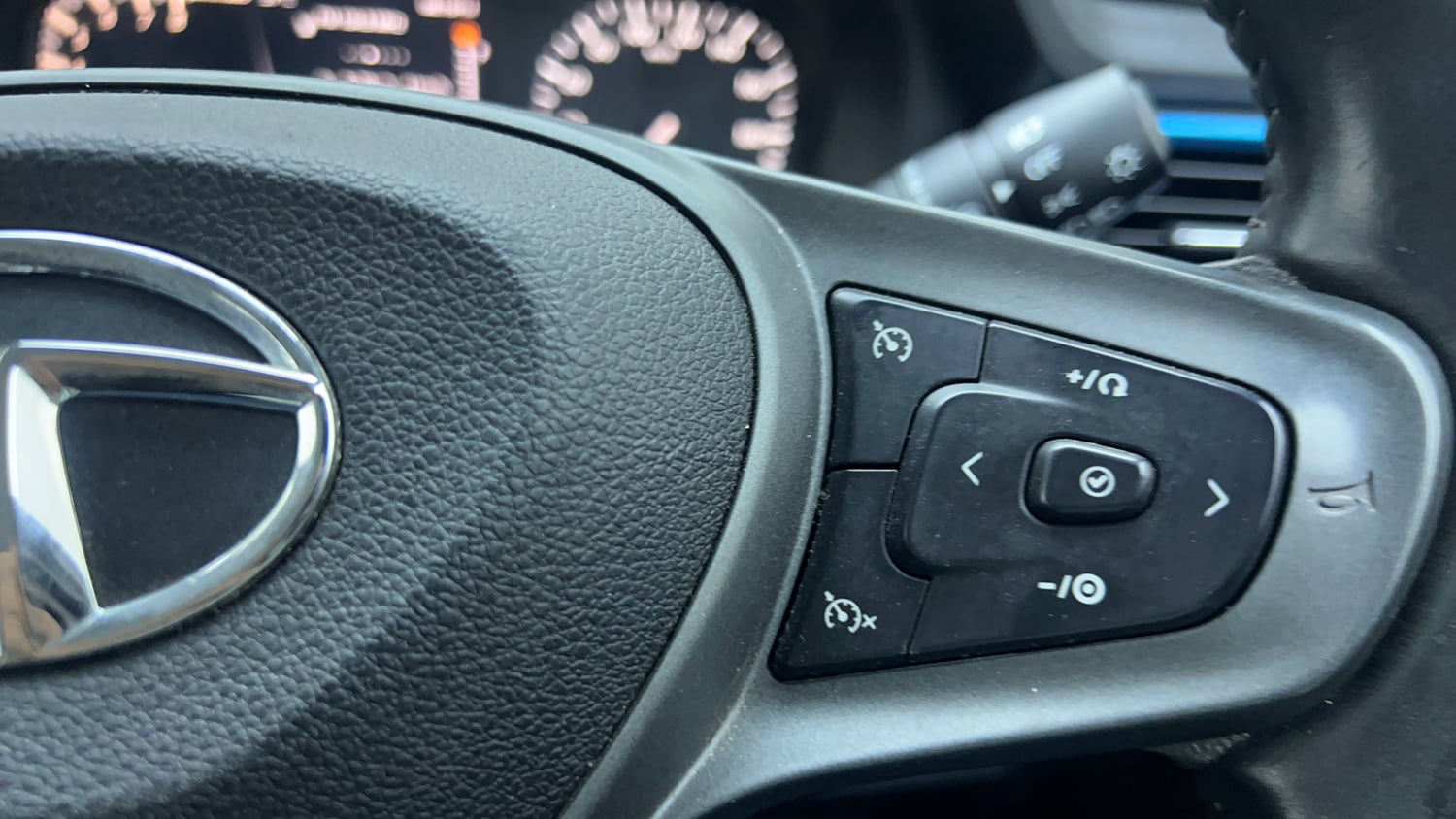 Used 2023 Tata Punch Creative AMT Petrol Automatic top_features Cruise control
