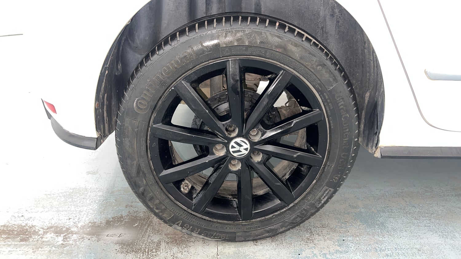 Used 2019 Volkswagen Polo Highline Plus 1.0 (P) Petrol Manual tyres RIGHT REAR TYRE RIM VIEW