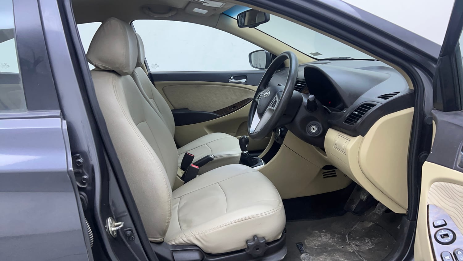 Used 2012 Hyundai Verna Fluidic 1.6 VTVT SX Petrol Manual interior RIGHT SIDE FRONT DOOR CABIN VIEW