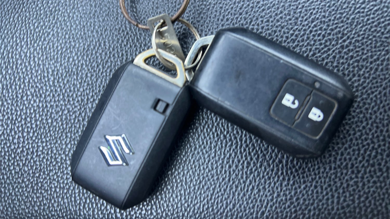 Used 2018 Maruti Suzuki Swift ZXi AMT Petrol Automatic extra CAR KEY VIEW