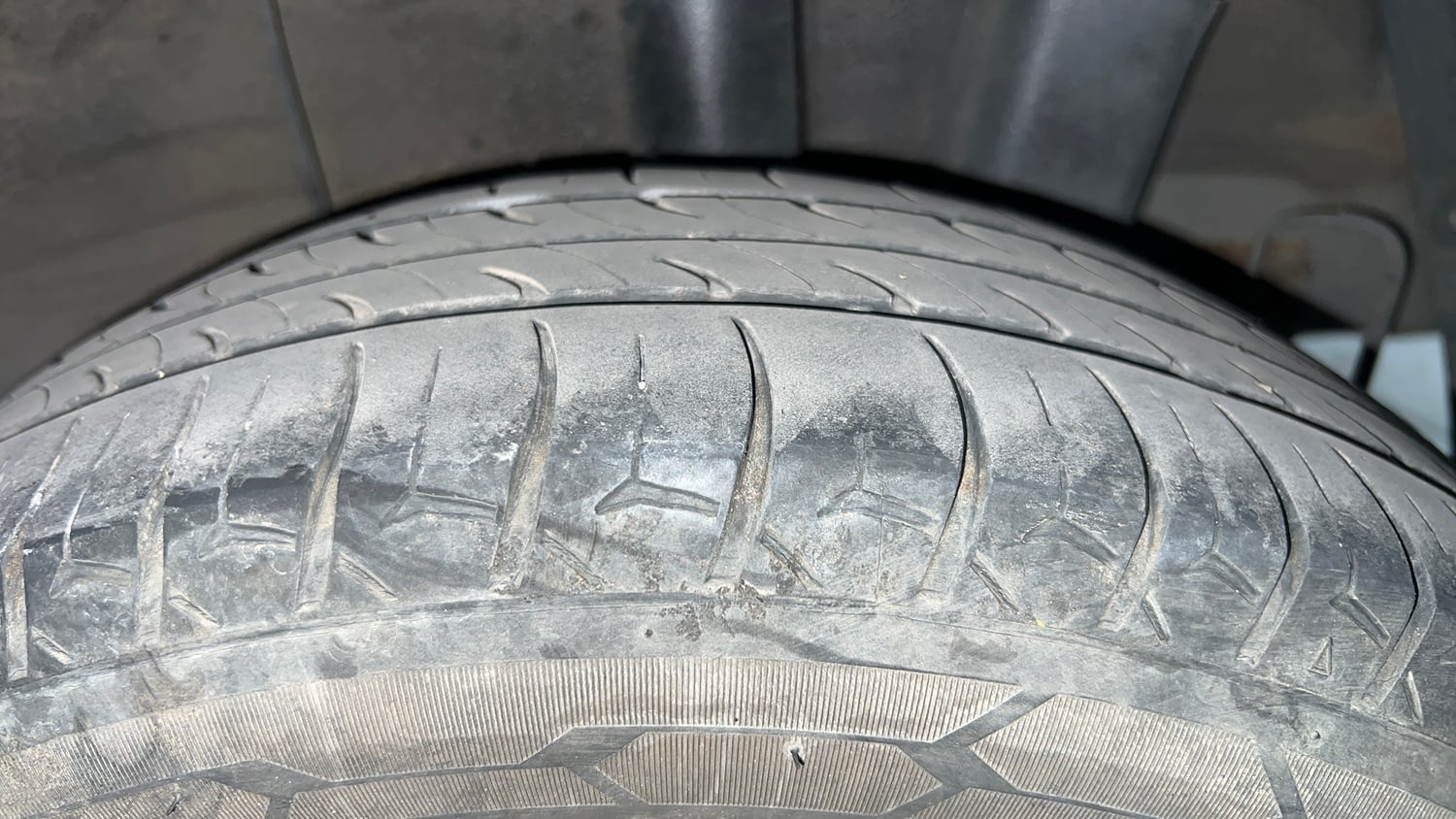 Used 2013 Hyundai Grand i10 Asta 1.2 Kappa VTVT Petrol Manual tyres LEFT REAR TYRE TREAD VIEW