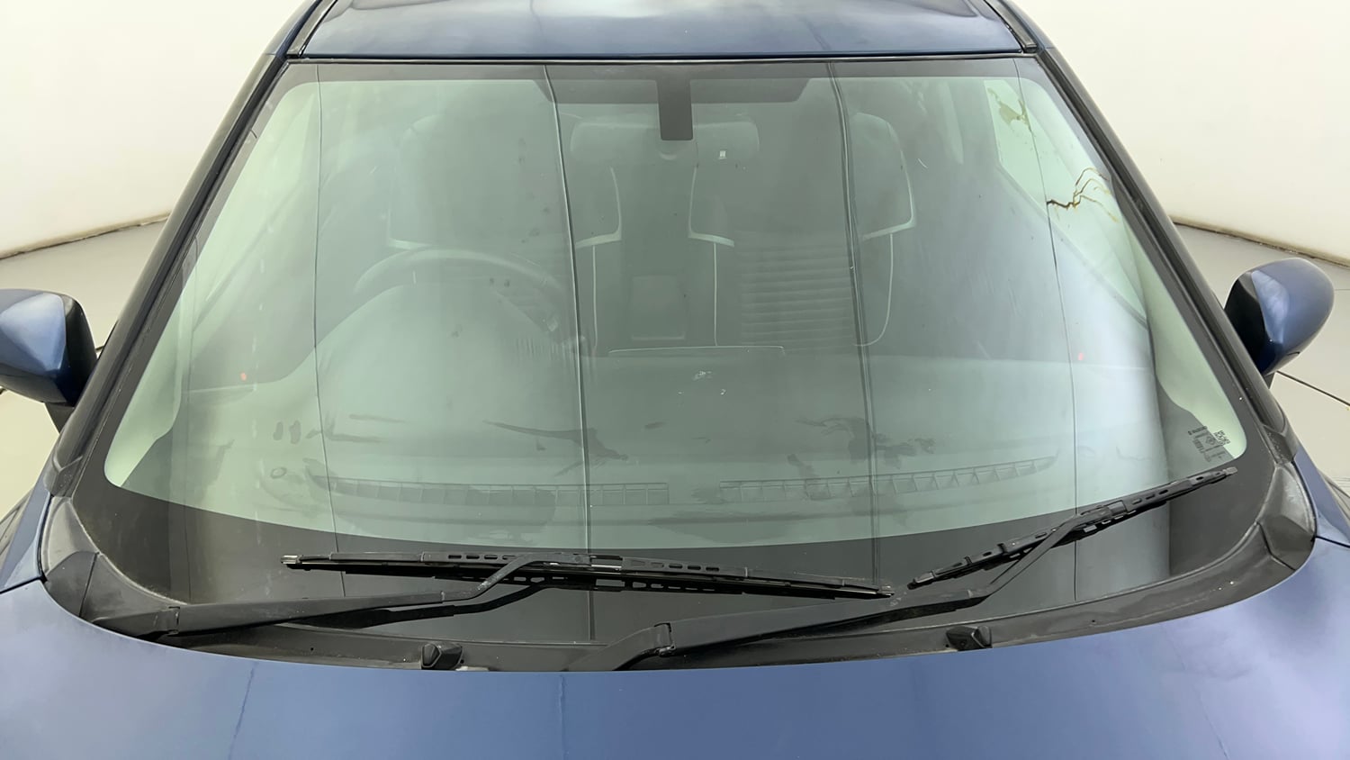 Used 2018 Maruti Suzuki Baleno Alpha 1.2 Petrol Manual exterior FRONT WINDSHIELD VIEW