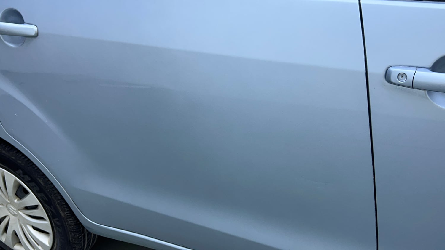 Used 2013 Maruti Suzuki Ertiga Vxi Petrol Manual dents MINOR SCRATCH
