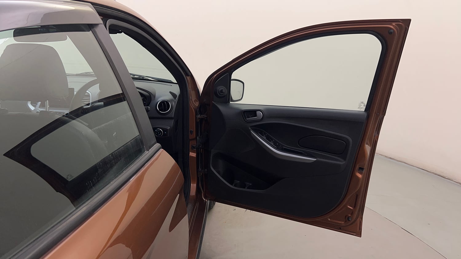 Used 2019 Ford Freestyle Trend Plus 1.2 Ti-VCT Petrol Manual interior RIGHT FRONT DOOR OPEN VIEW