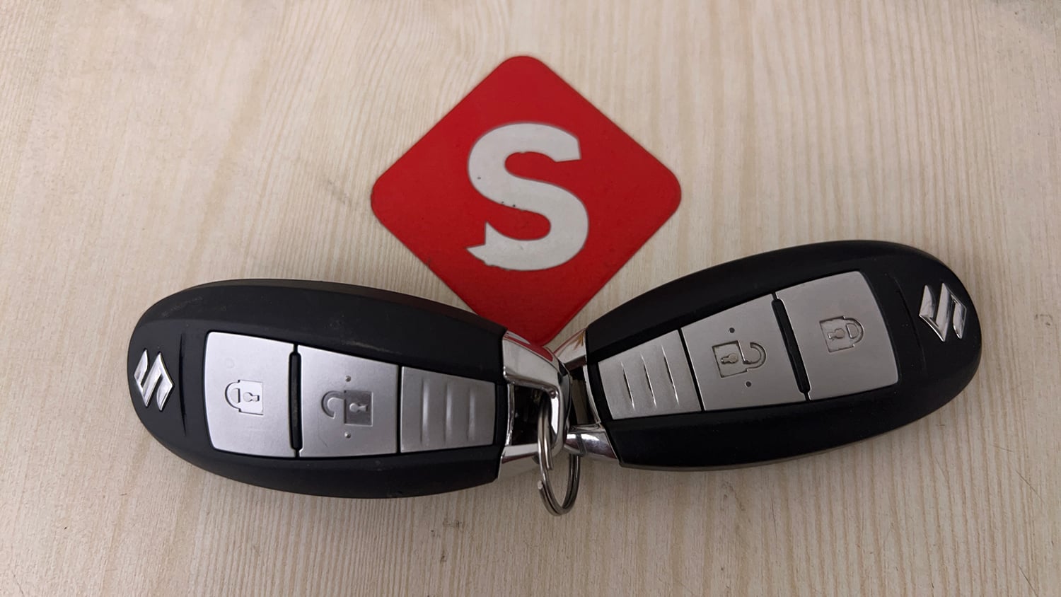 Used 2018 Maruti Suzuki Baleno Zeta 1.2 Petrol Manual extra CAR KEY VIEW