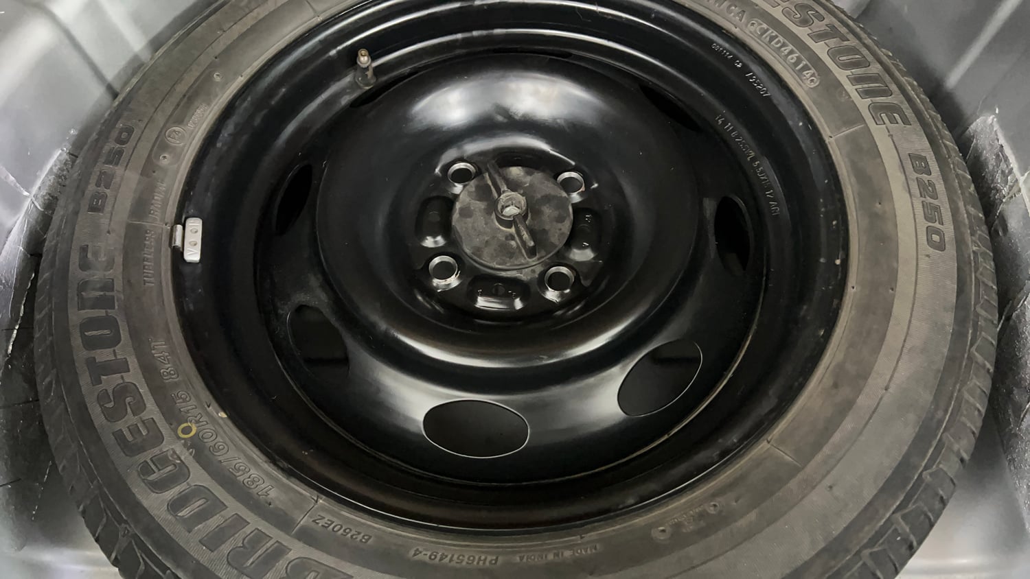Used 2014 Tata Zest XMS Petrol Petrol Manual tyres SPARE TYRE VIEW