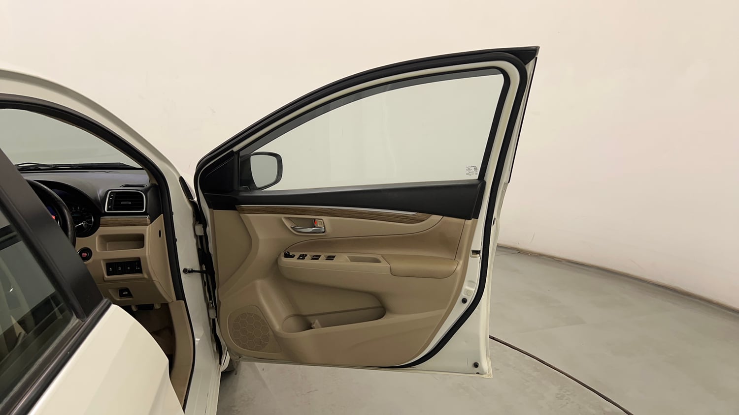 Used 2023 Maruti Suzuki Ciaz Zeta 1.5 Petrol Manual interior RIGHT FRONT DOOR OPEN VIEW