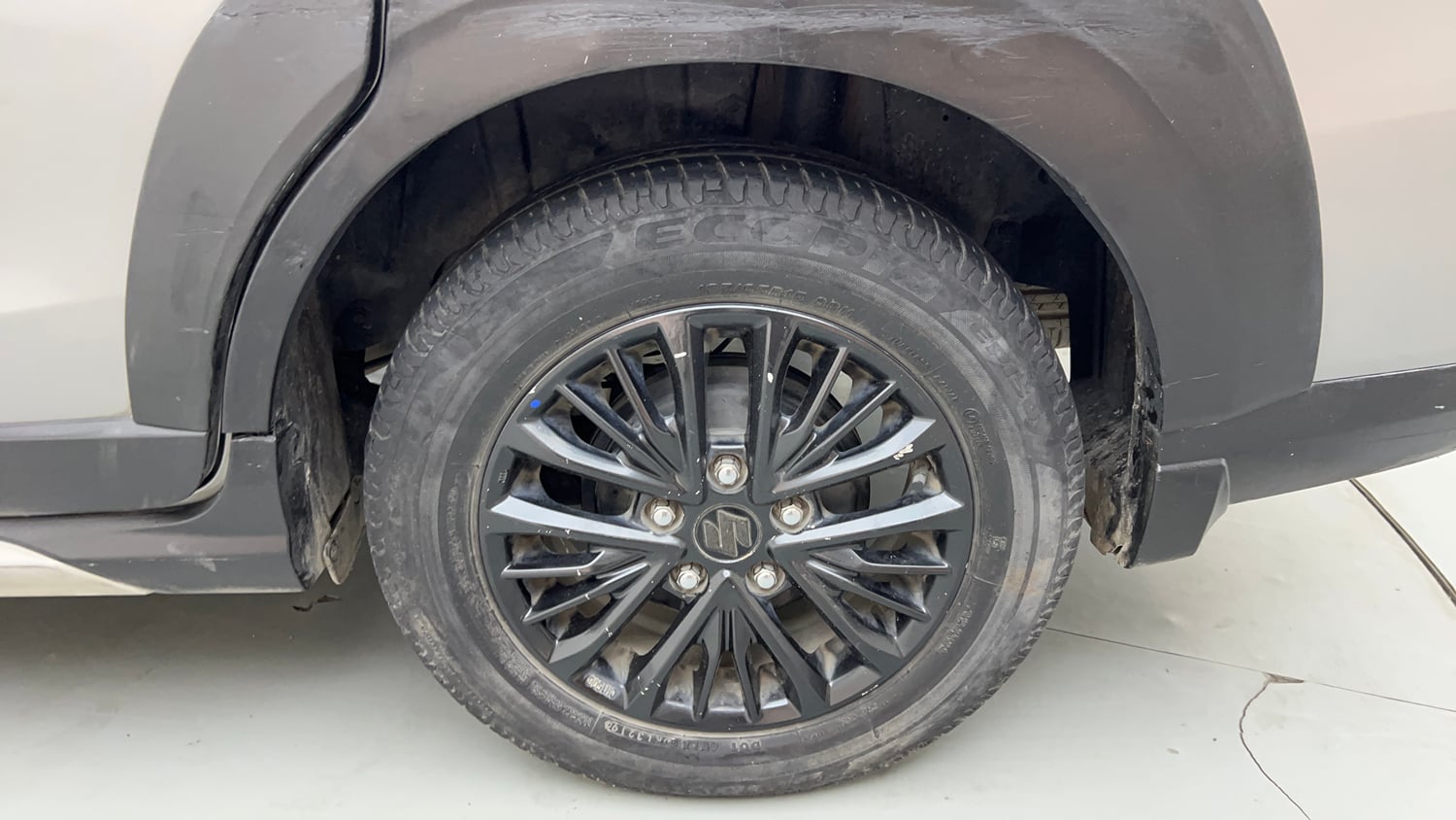 Used 2019 Maruti Suzuki XL6 Alpha AT Petrol Petrol Automatic tyres LEFT REAR TYRE RIM VIEW