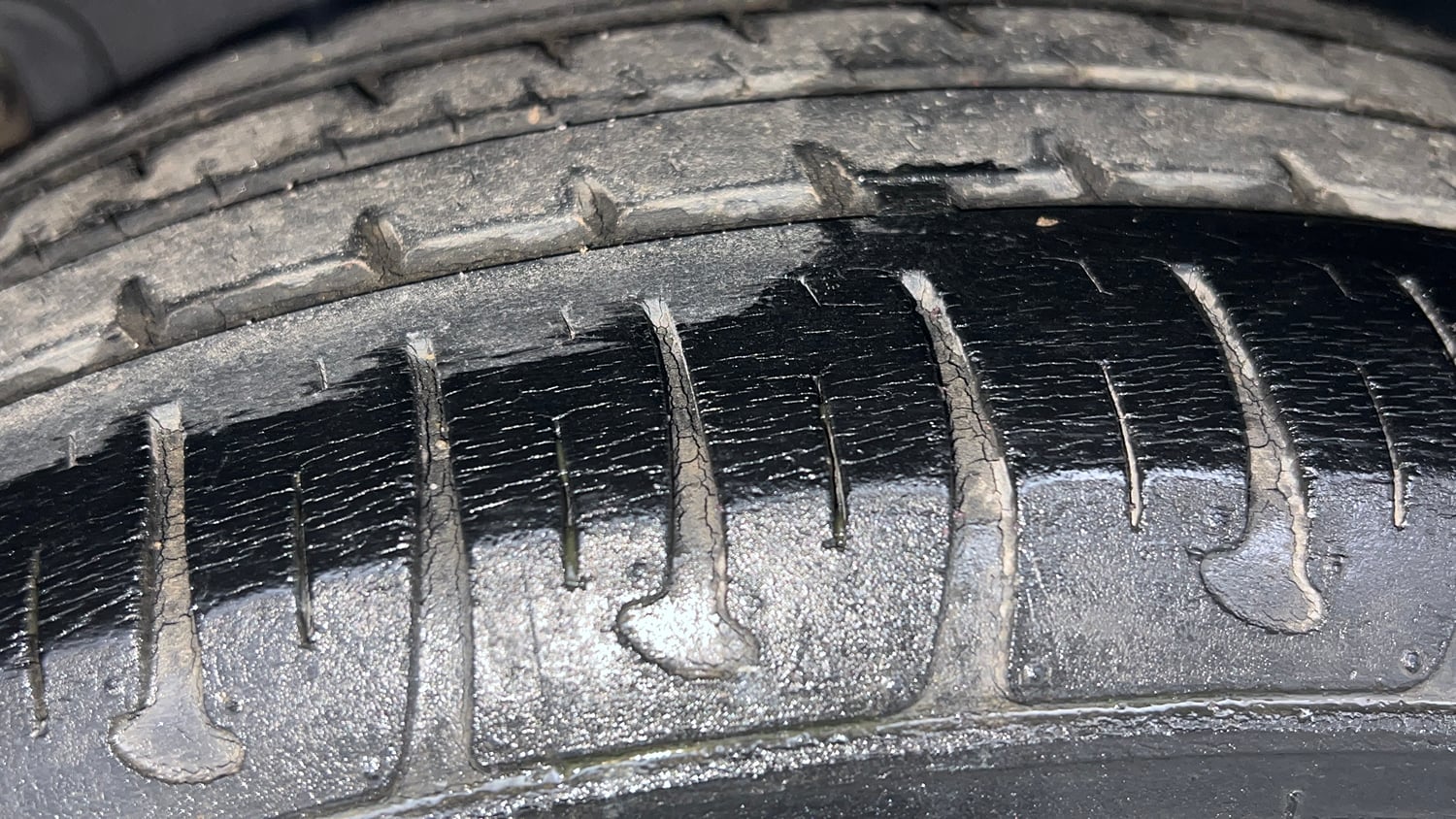 Used 2018 Hyundai Grand i10 Sportz 1.2 Kappa VTVT Petrol Manual tyres RIGHT REAR TYRE TREAD VIEW