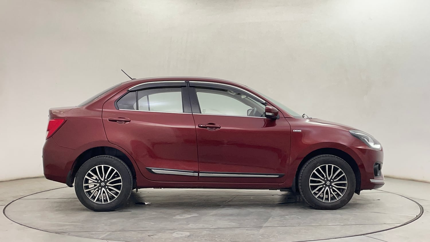Used 2019 Maruti Suzuki Dzire ZDi Plus AMT Diesel Automatic exterior RIGHT SIDE VIEW