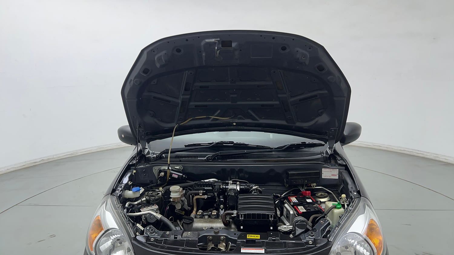 Used 2021 Maruti Suzuki Alto 800 VXi Petrol Manual engine ENGINE & BONNET OPEN FRONT VIEW