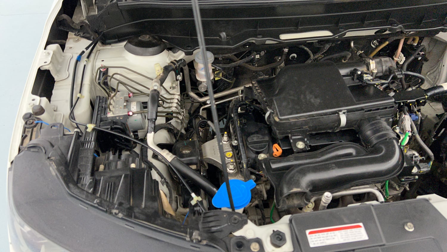 Used 2023 Maruti Suzuki Brezza ZXi Petrol Manual engine ENGINE RIGHT SIDE VIEW