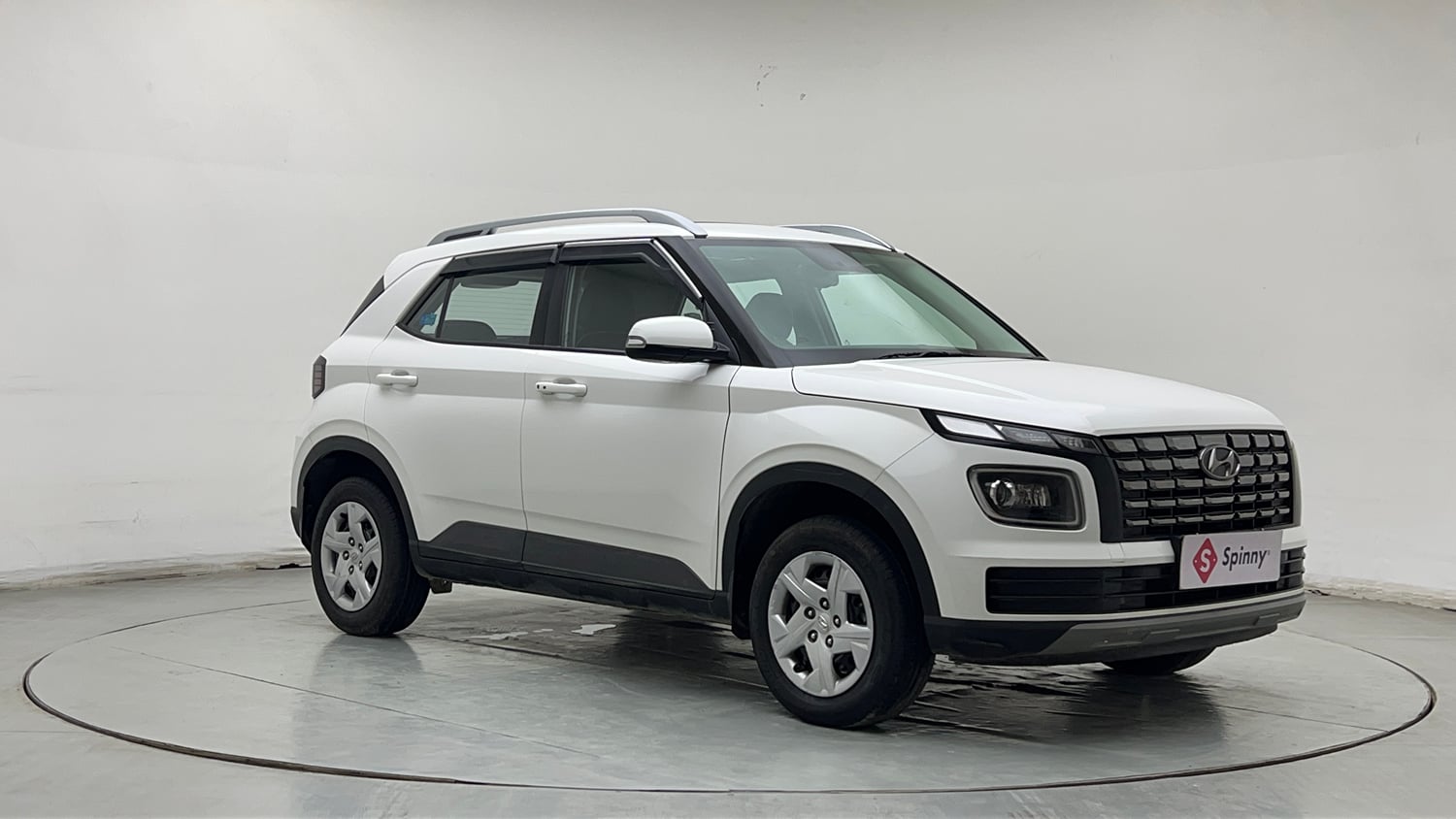 Used 2022 Hyundai Venue SX 1.2 Petrol Petrol Manual exterior RIGHT FRONT CORNER VIEW